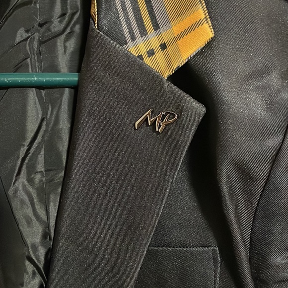 New never worn - Picture 2 of 6